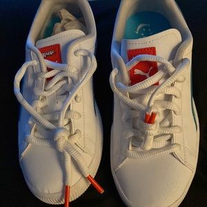 Good condition only wore once price is negotiable